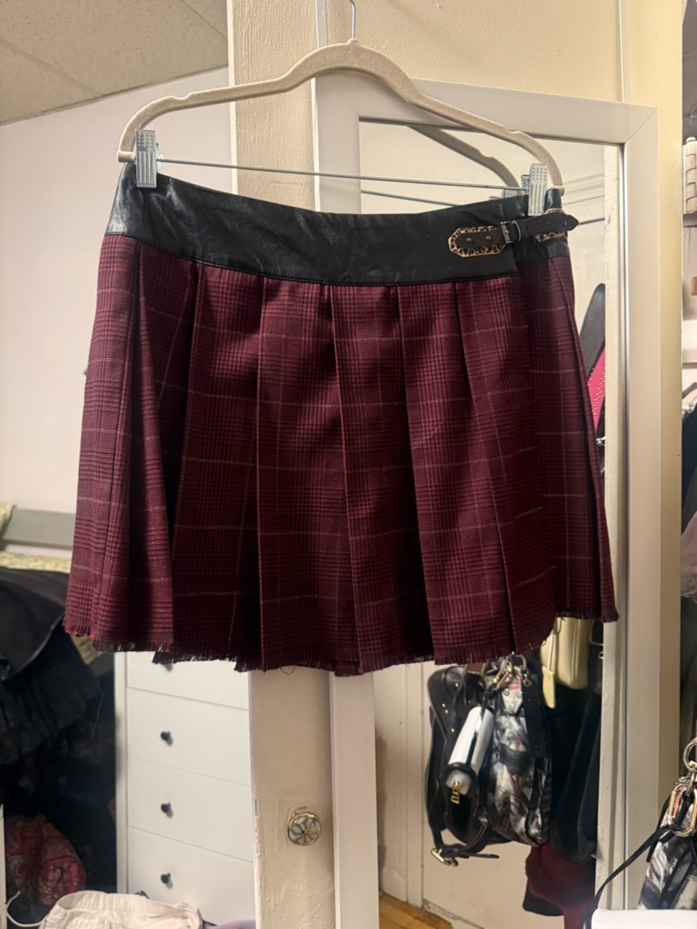 Liu Jo Burgundy Plaid Pleated Mini Skirt with Black Waistband